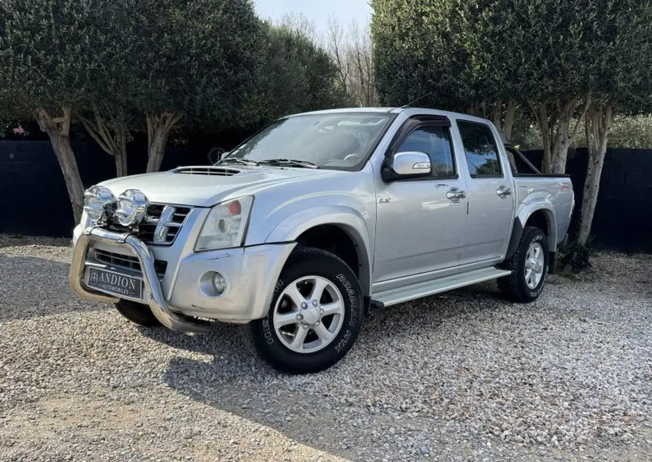Isuzu D-Max 4X4 SPACE CAB 2.5L
