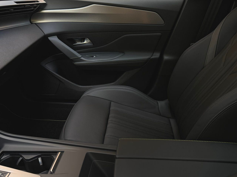 Peugeot 408 Hybrid 145 GT Exclusive Schiebd.,Nappa,Focal — photo 10