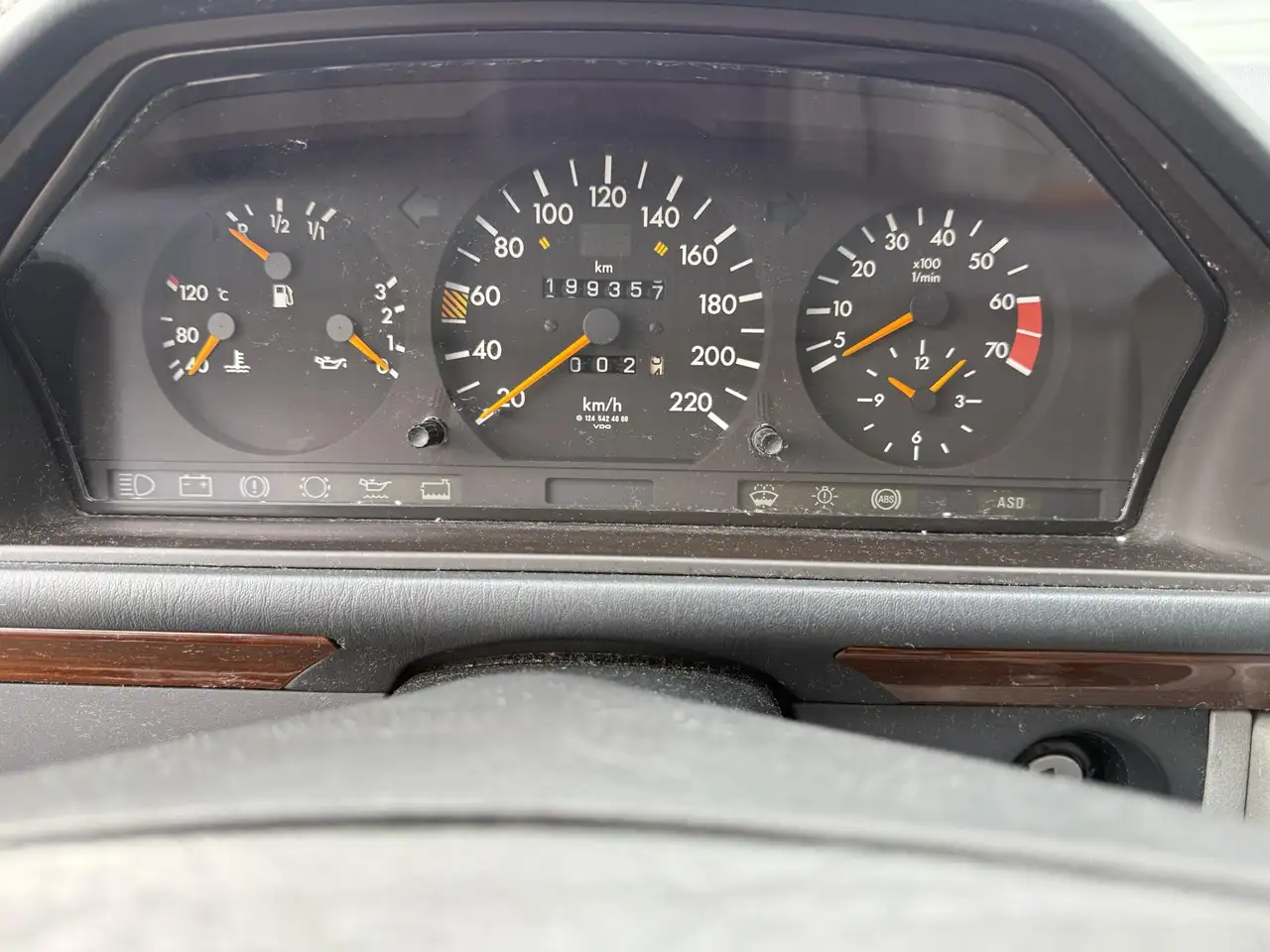 Mercedes-Benz 500 200-500 (W124) 230 E Automaat, Airco, Niveauregeli, foto 10