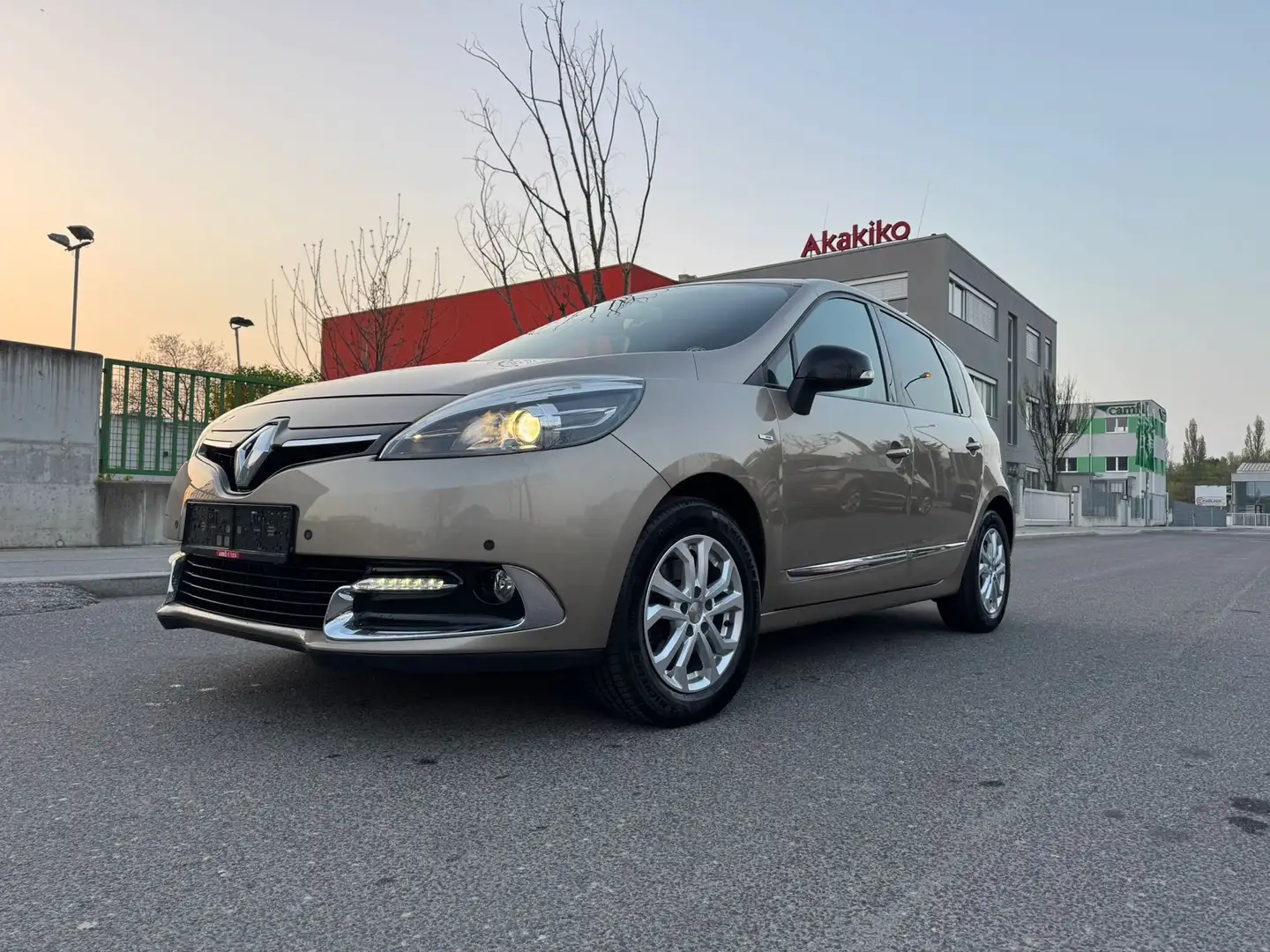 Renault Scenic BOSE Edition Braun - 1
