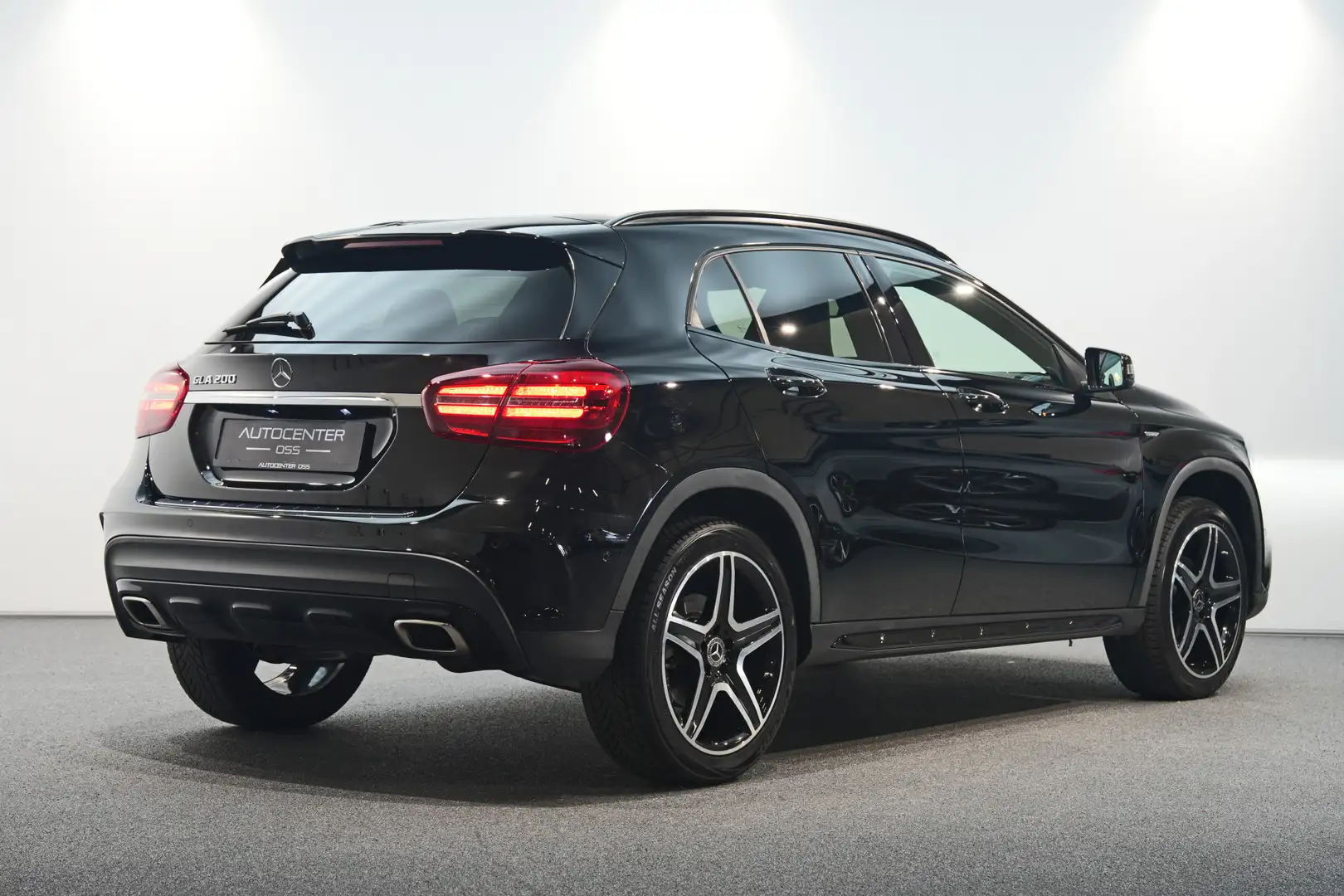 Mercedes-Benz GLA 200 AMG ✅ WhiteArt Peak ✅ Night ✅ Camera ✅ Navi ✅ Crui Noir - 2