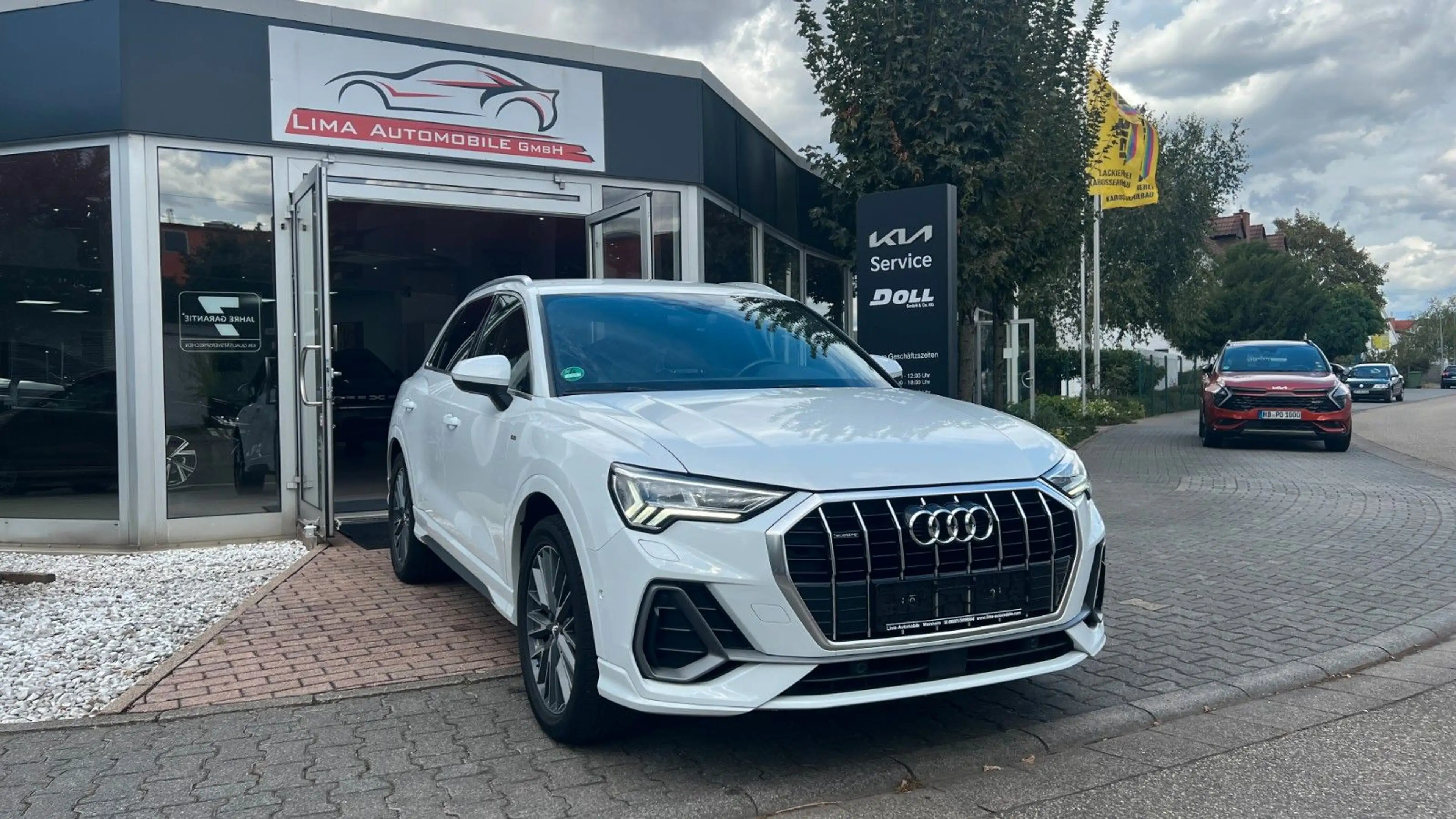 Audi Q3 40 TFSI quattro S line / top gepflegt
