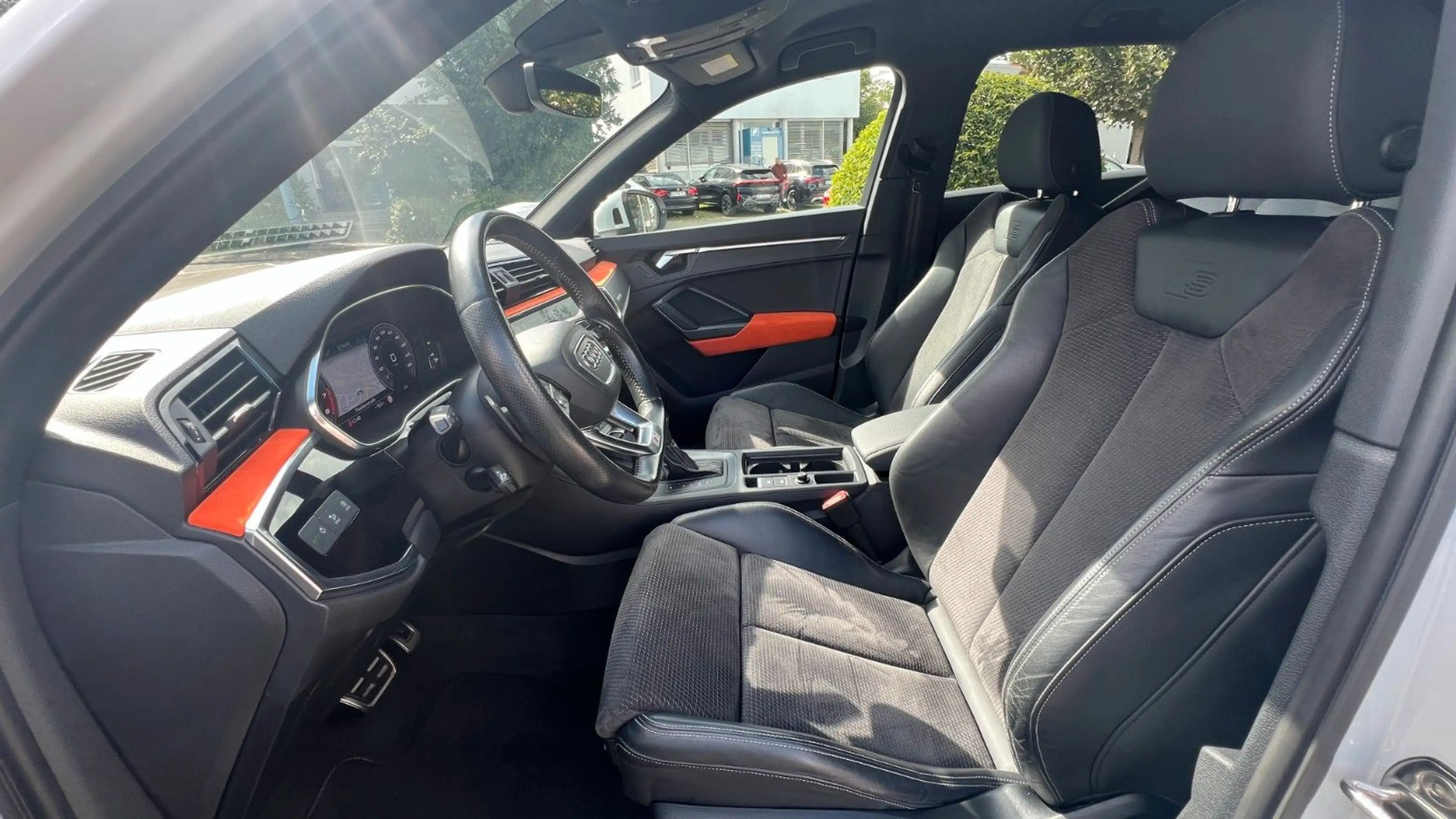 Audi Q3 40 TFSI quattro S line / top gepflegt — photo 13