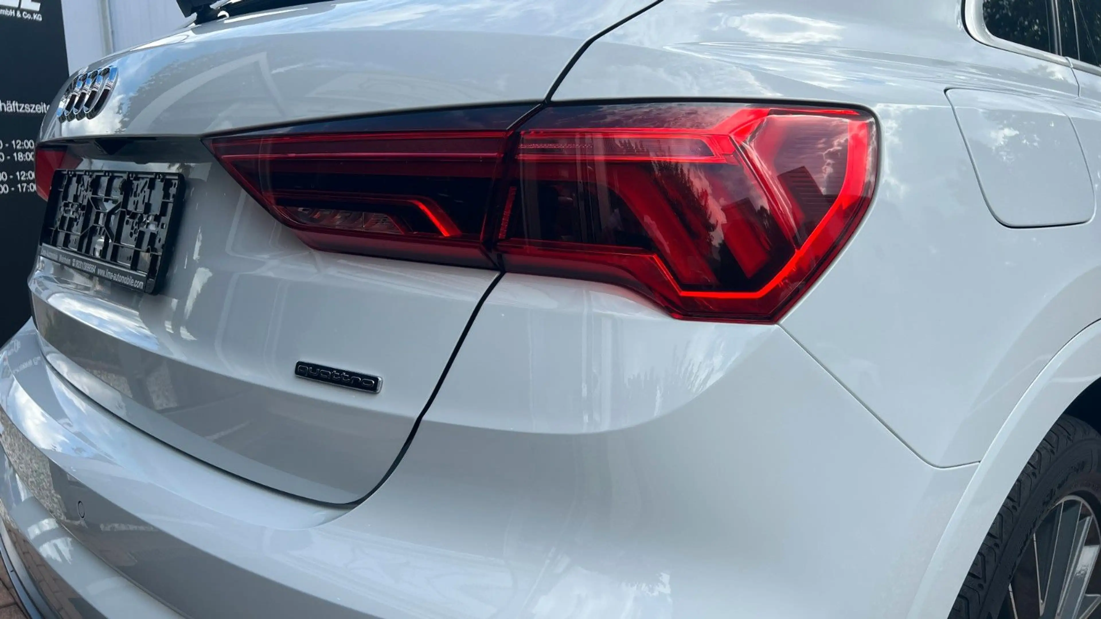 Audi Q3 40 TFSI quattro S line / top gepflegt — photo 11
