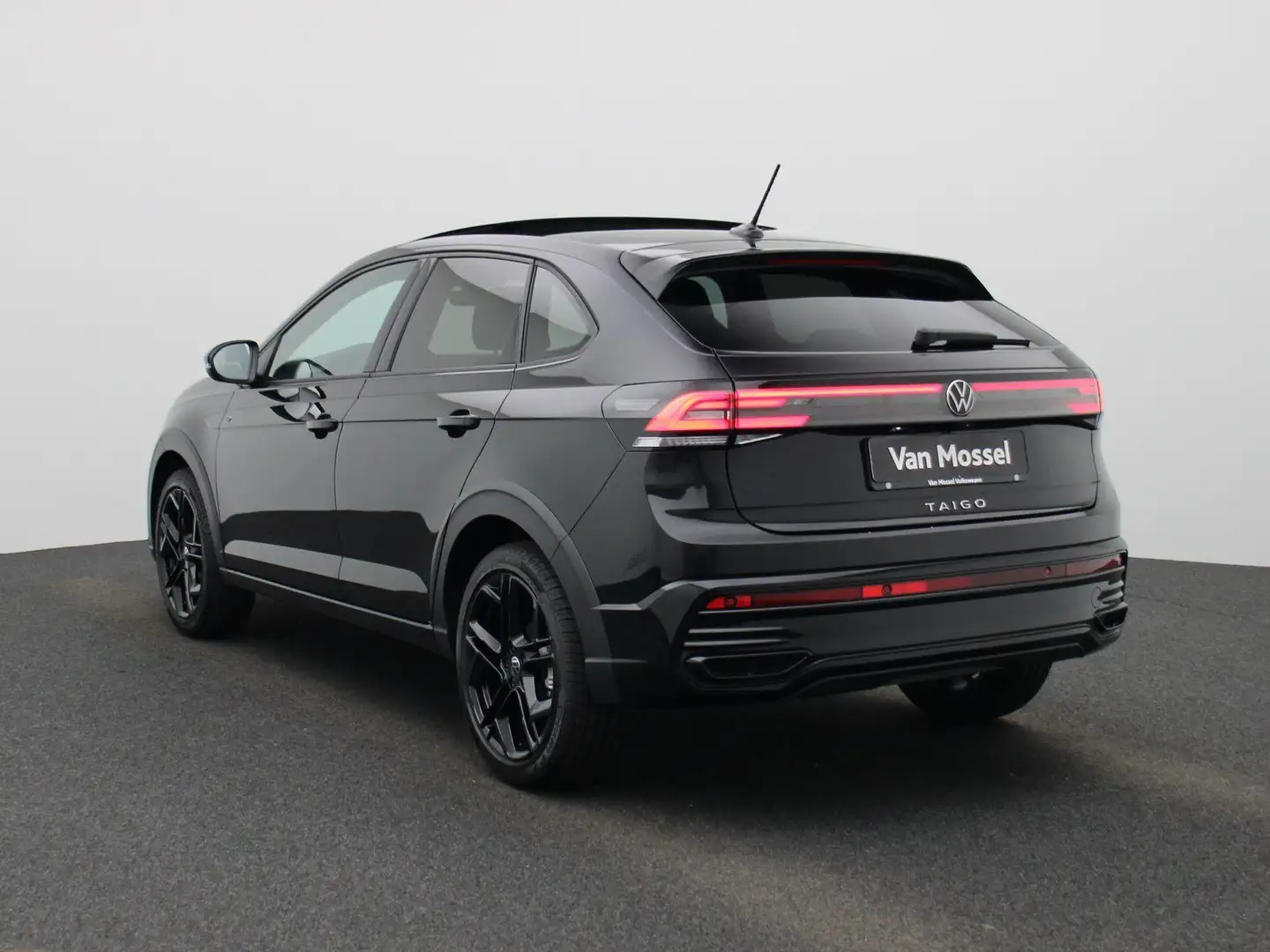 Volkswagen Taigo 1.0 TSI R-Line Edition | Fysieke voorraad auto | D Zwart - 2