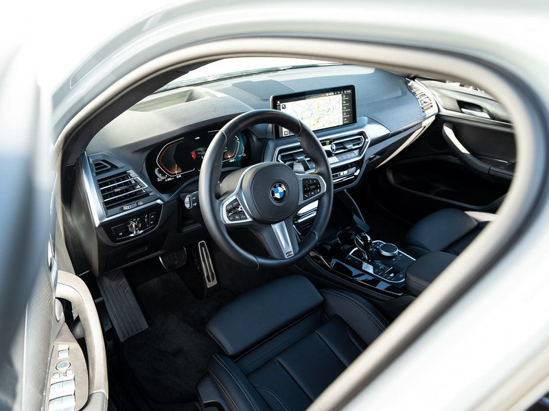 BMW X4 xDrive20d M-Sport AHK PANO ACC Laser HuD KoZg — photo 7