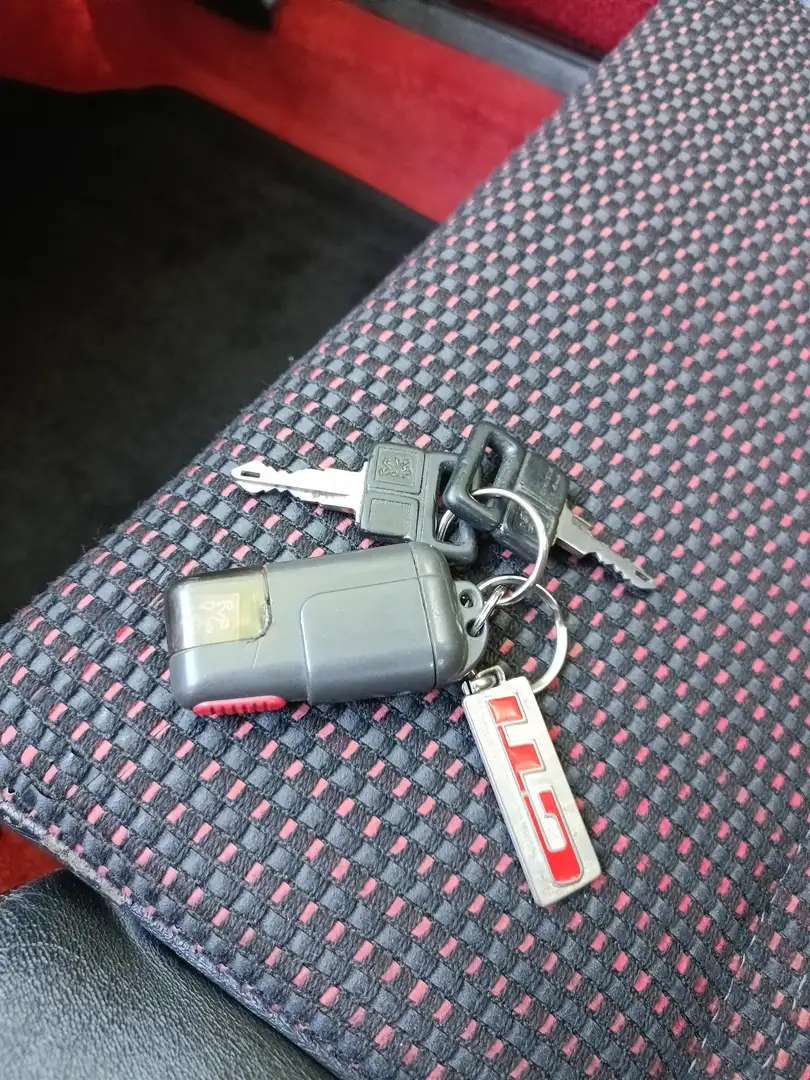 Peugeot 205 1.9 GTI - 2