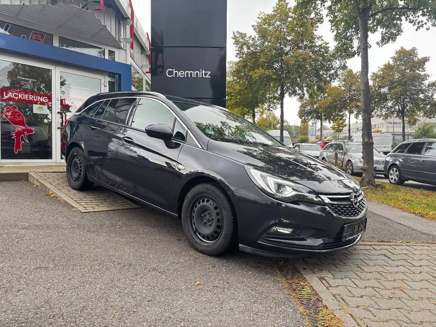 Opel Astra K Sports Tourer Innovation Schwarz - 1