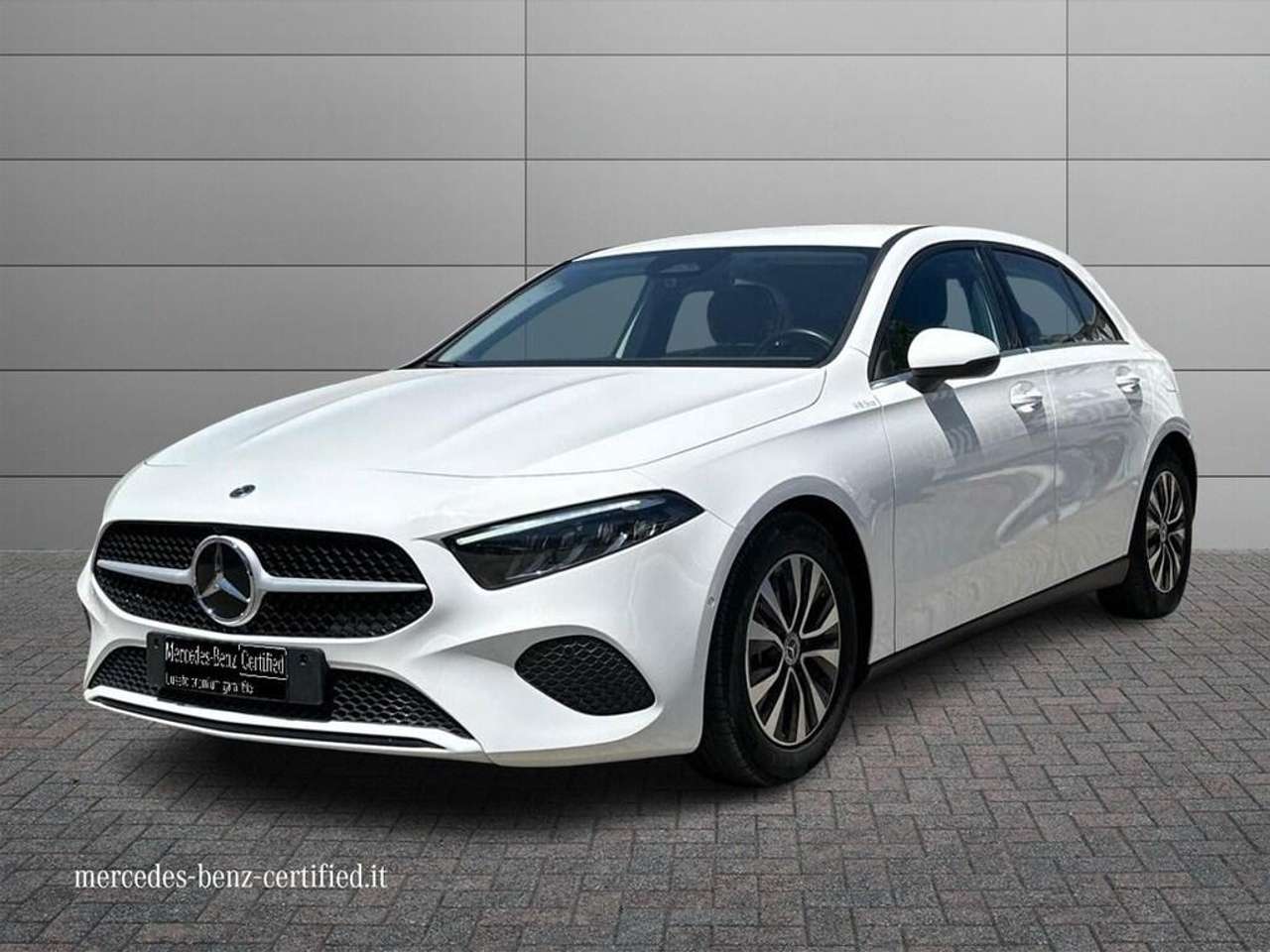 Mercedes-Benz A 180 d Advanced auto