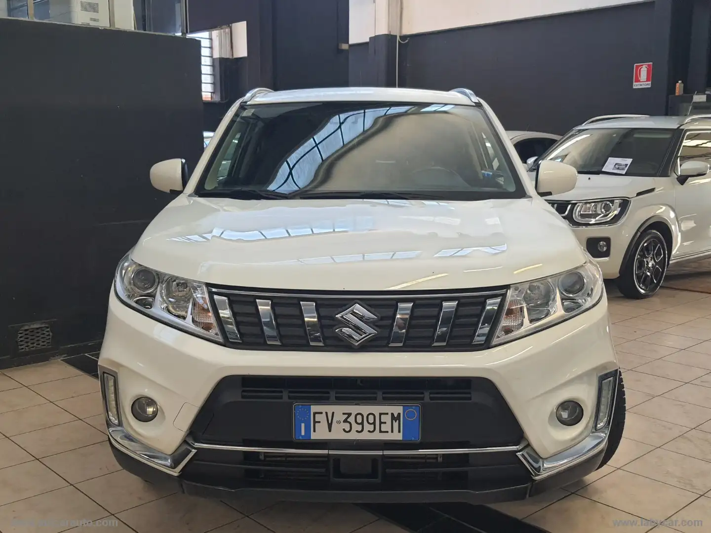 Suzuki Vitara 1.0 Boosterjet 4WD Allgrip GPL Wit - 2