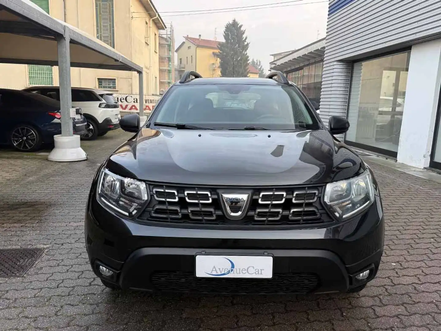 Dacia Duster Essential 4x4 GANCIO TRAINO UNICO PROPRIETARIO Nero - 2