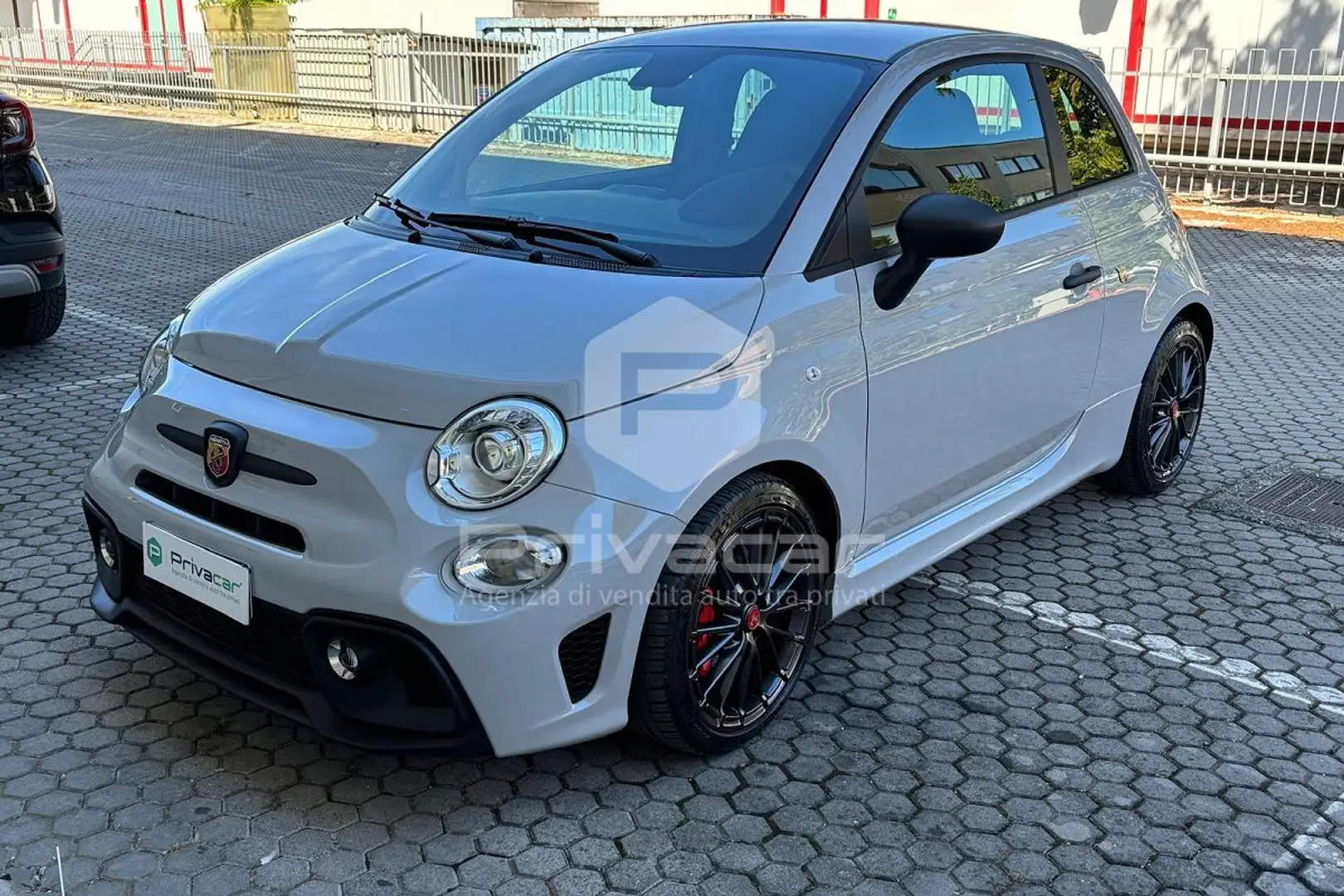 Abarth 695 695 1.4 Turbo T-Jet 180 CV Argent - 1