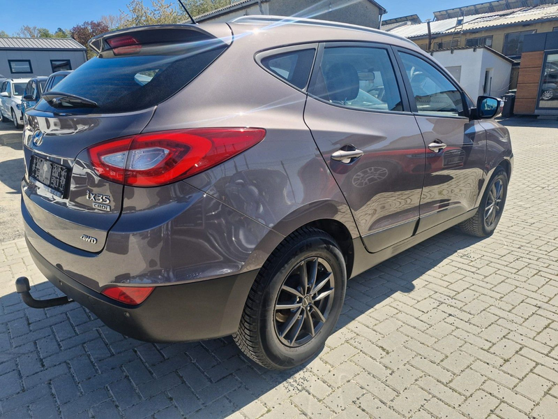 Hyundai iX35 FIFA World Cup Edition AWD — photo 9
