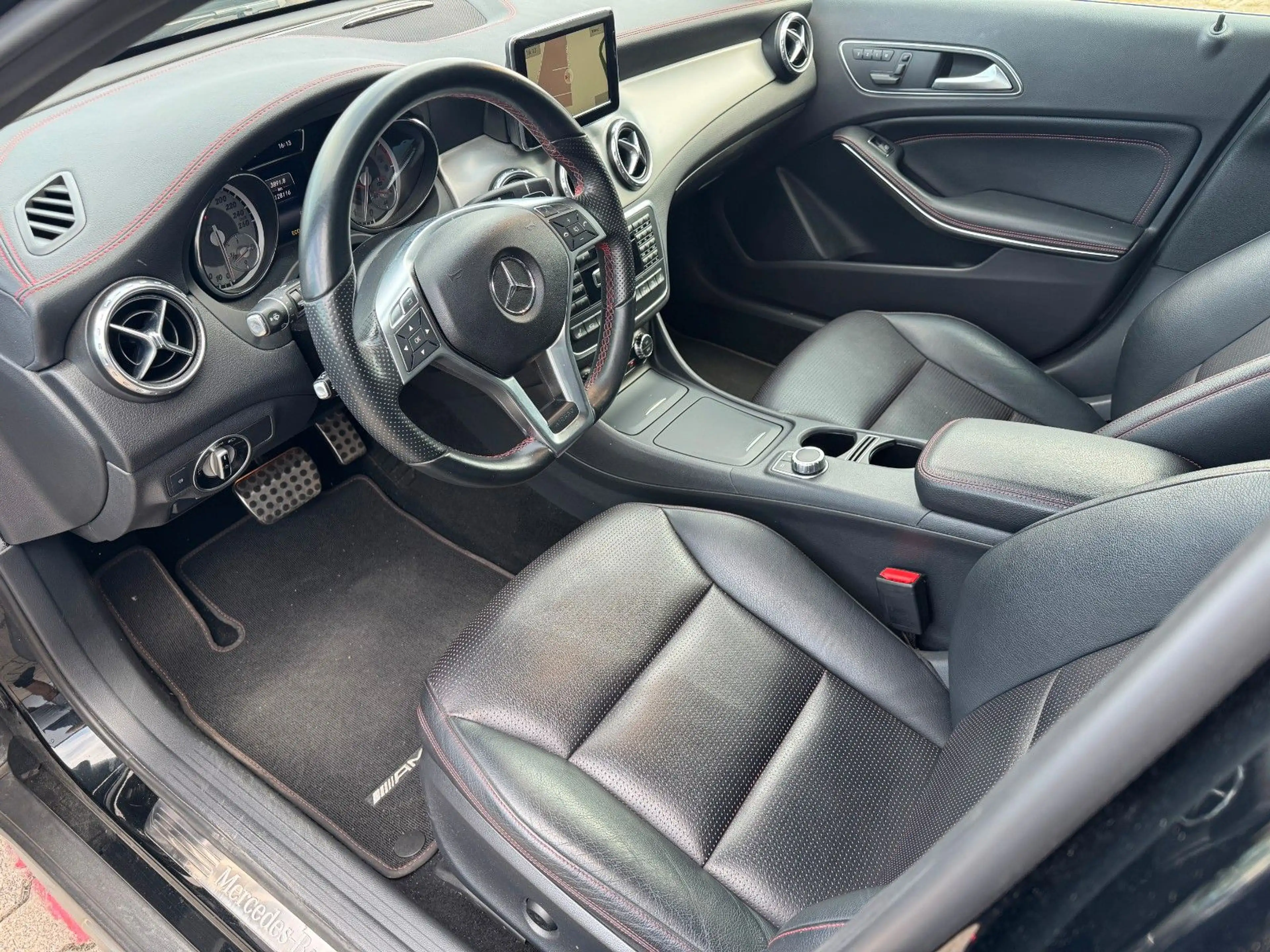 Mercedes-Benz GLA 250 GLA GLA 250 4Matic — photo 8