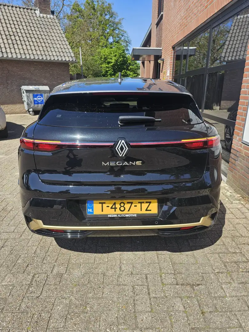 Renault Megane E-Tech EV60 Optimum Charge Iconic | Massage | Trekhaak | Schwarz - 2