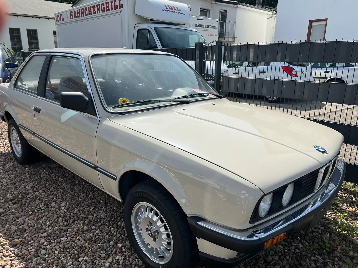 BMW 318 318i Bej - 1