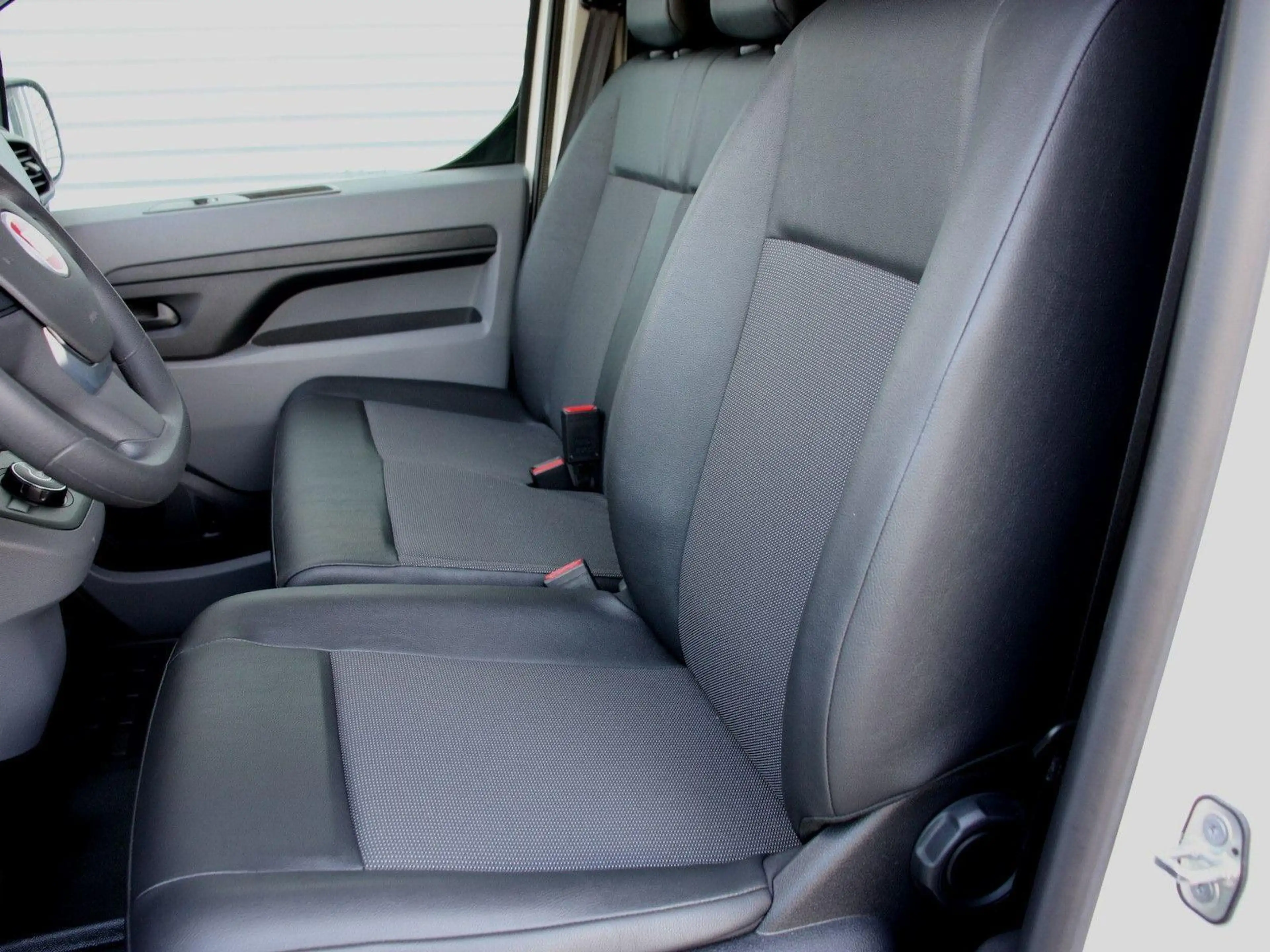 Fiat Scudo MultiJet AUTOMATIK L2 PRO LED LOUNGE Navi — photo 10