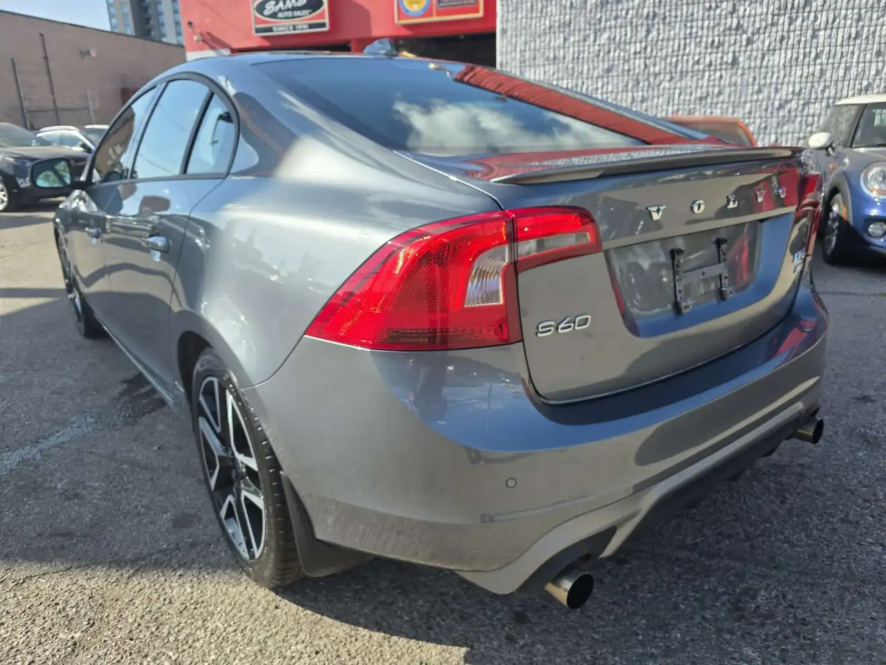 Volvo S60 снимка Volvo S60