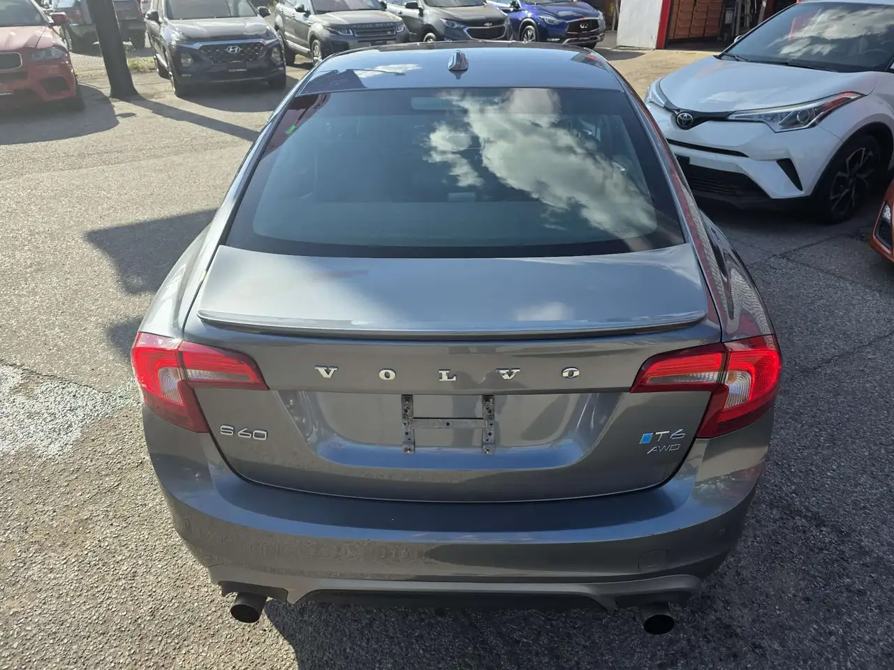 Volvo S60 снимка Volvo S60