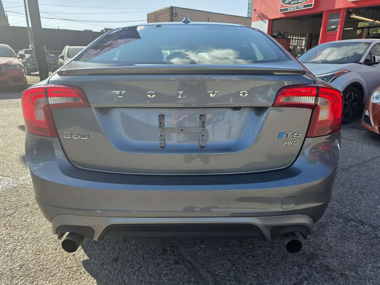 Volvo S60 снимка Volvo S60