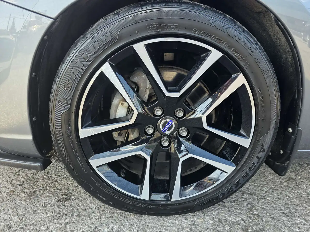 Volvo S60 снимка Volvo S60