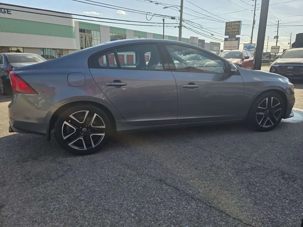 Volvo S60 снимка Volvo S60