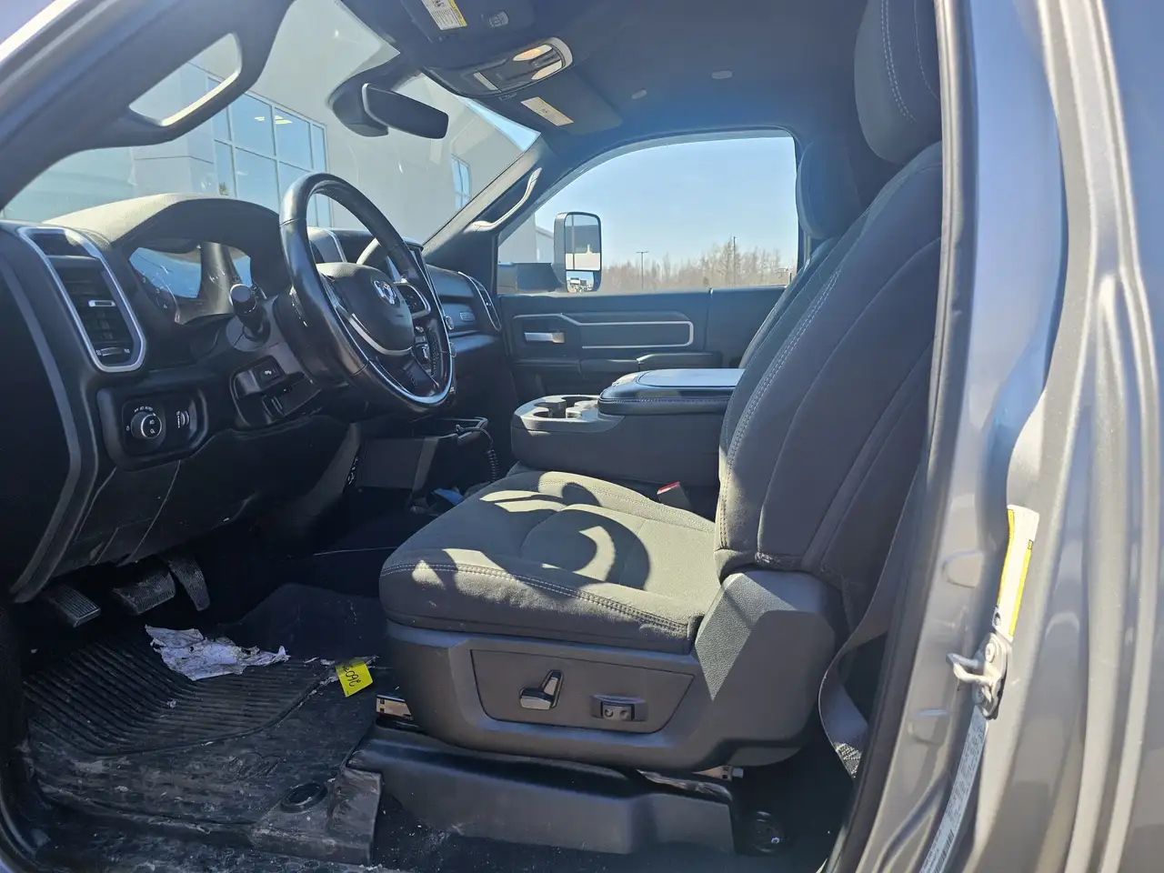 RAM 3500 снимка RAM 3500