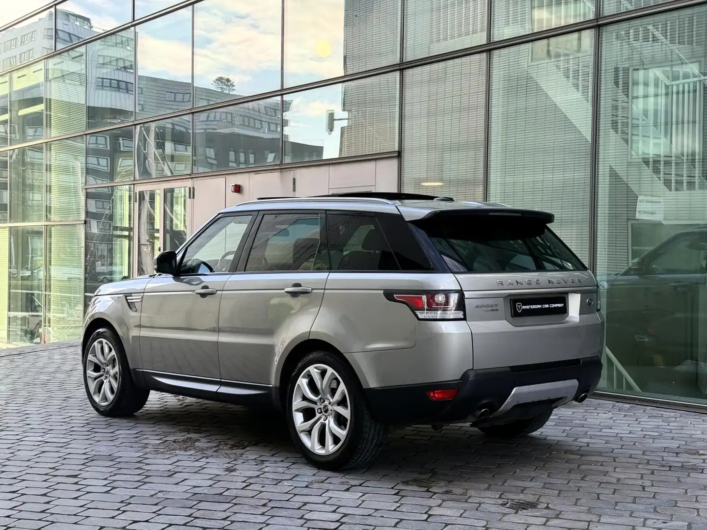 Land Rover Range Rover Sport 3.0 SDV6 HSE Dynamic Grau - 2