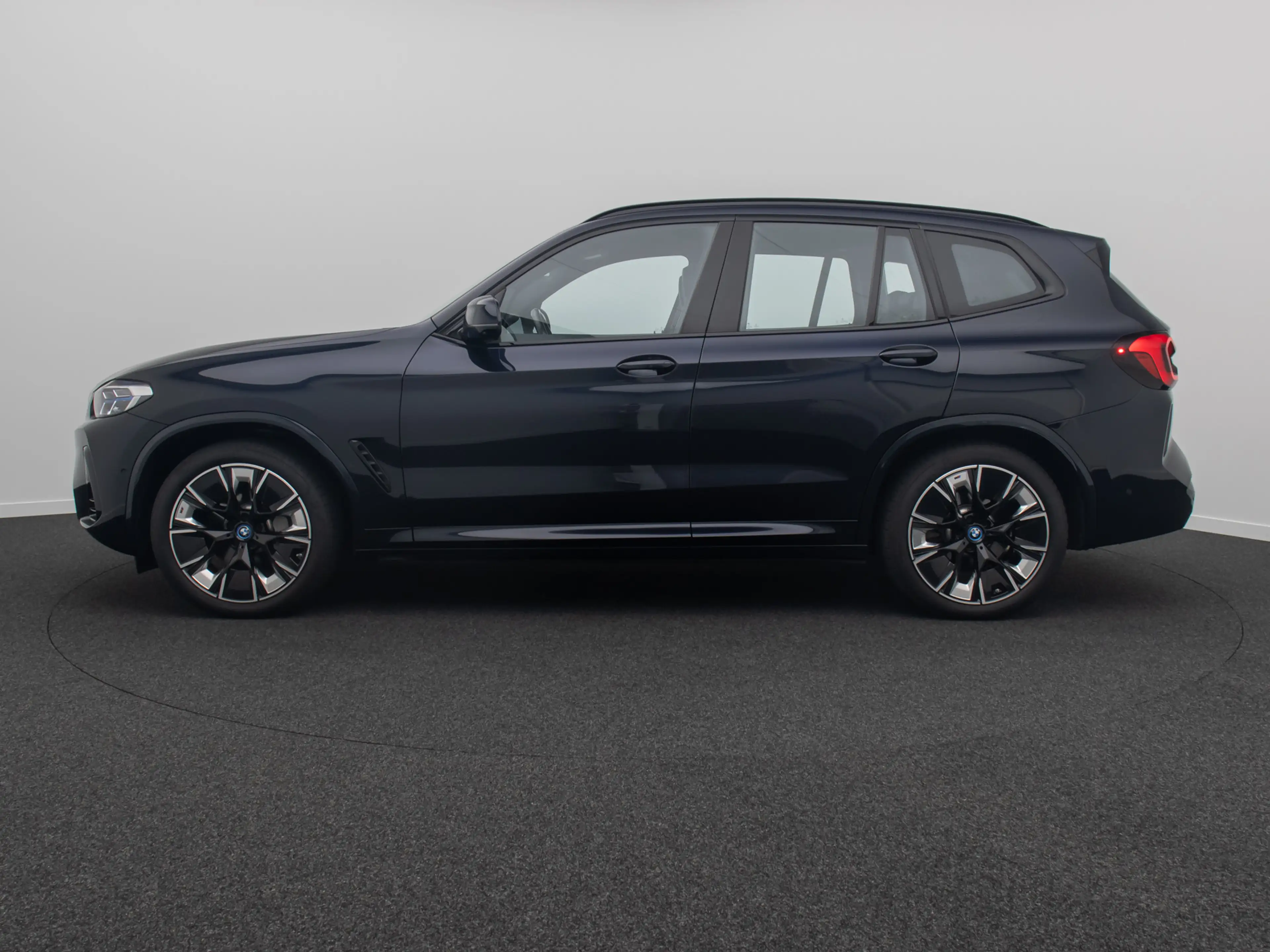 BMW X3 IMPRESSIVE DAB HUD Laser ACC 360°Panoram 20 — photo 11