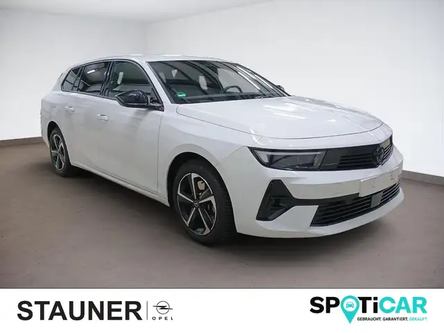 Opel Astra main image