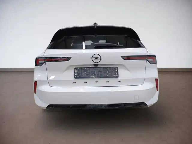Opel Astra view 7