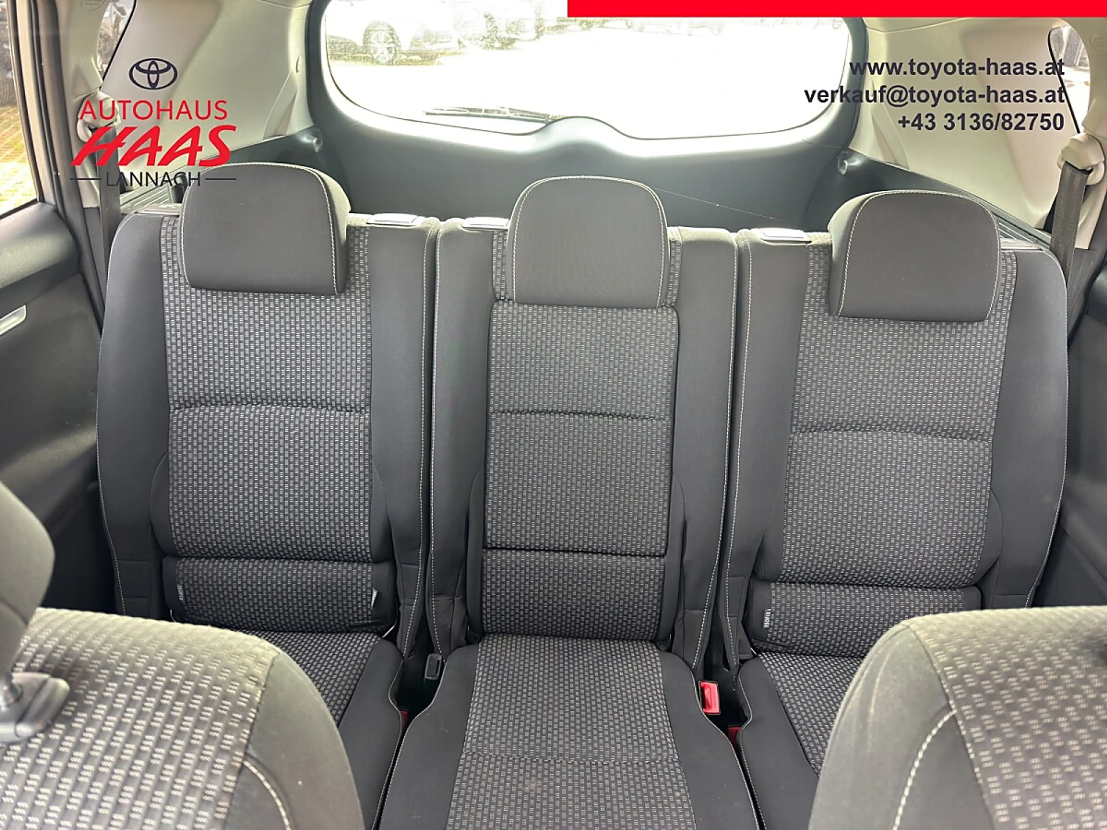 Toyota Verso 2,0 D-4D Active DPF — photo 11