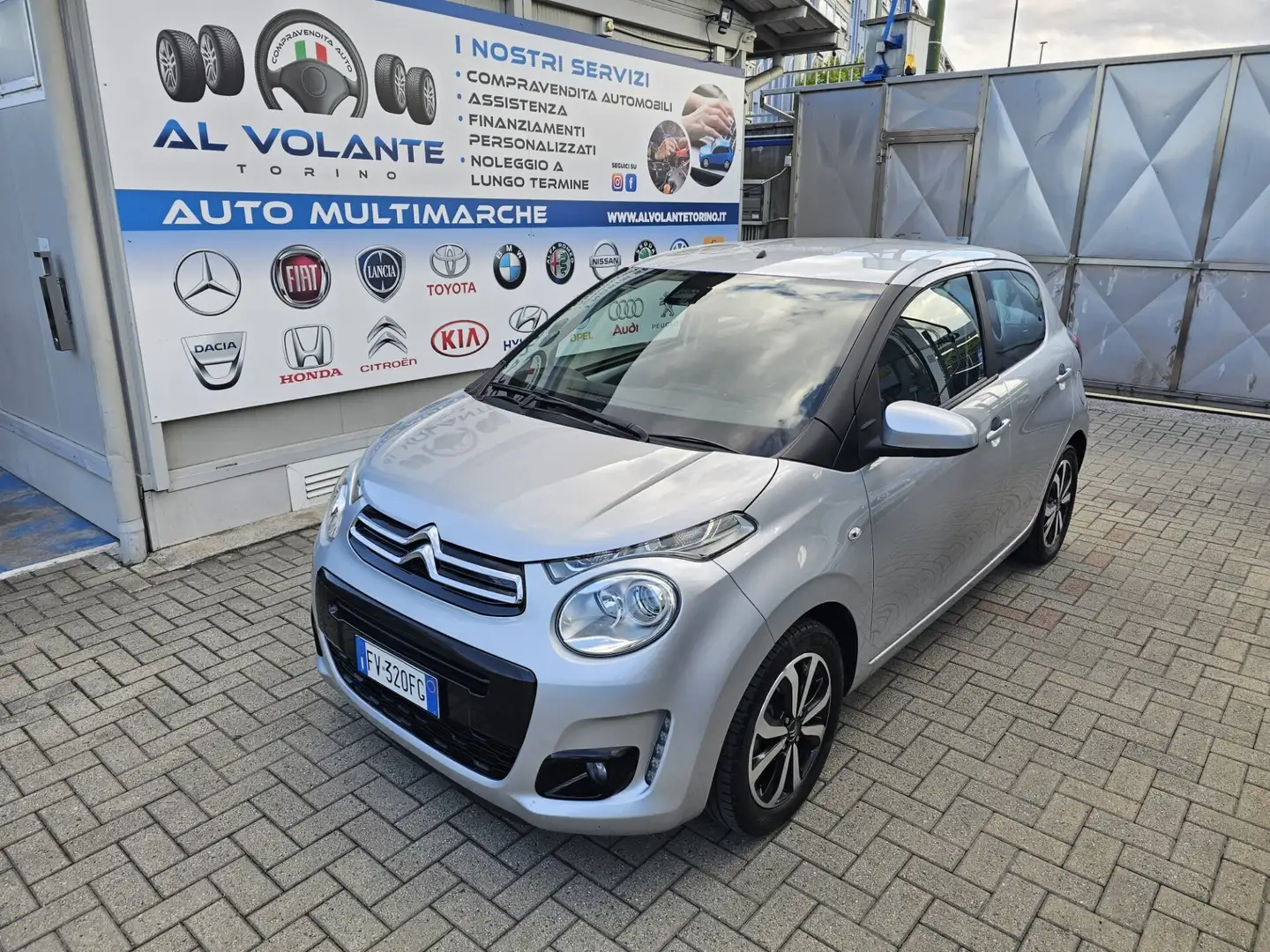 Citroen C1 VTi 72 5 porte Shine Silber - 1