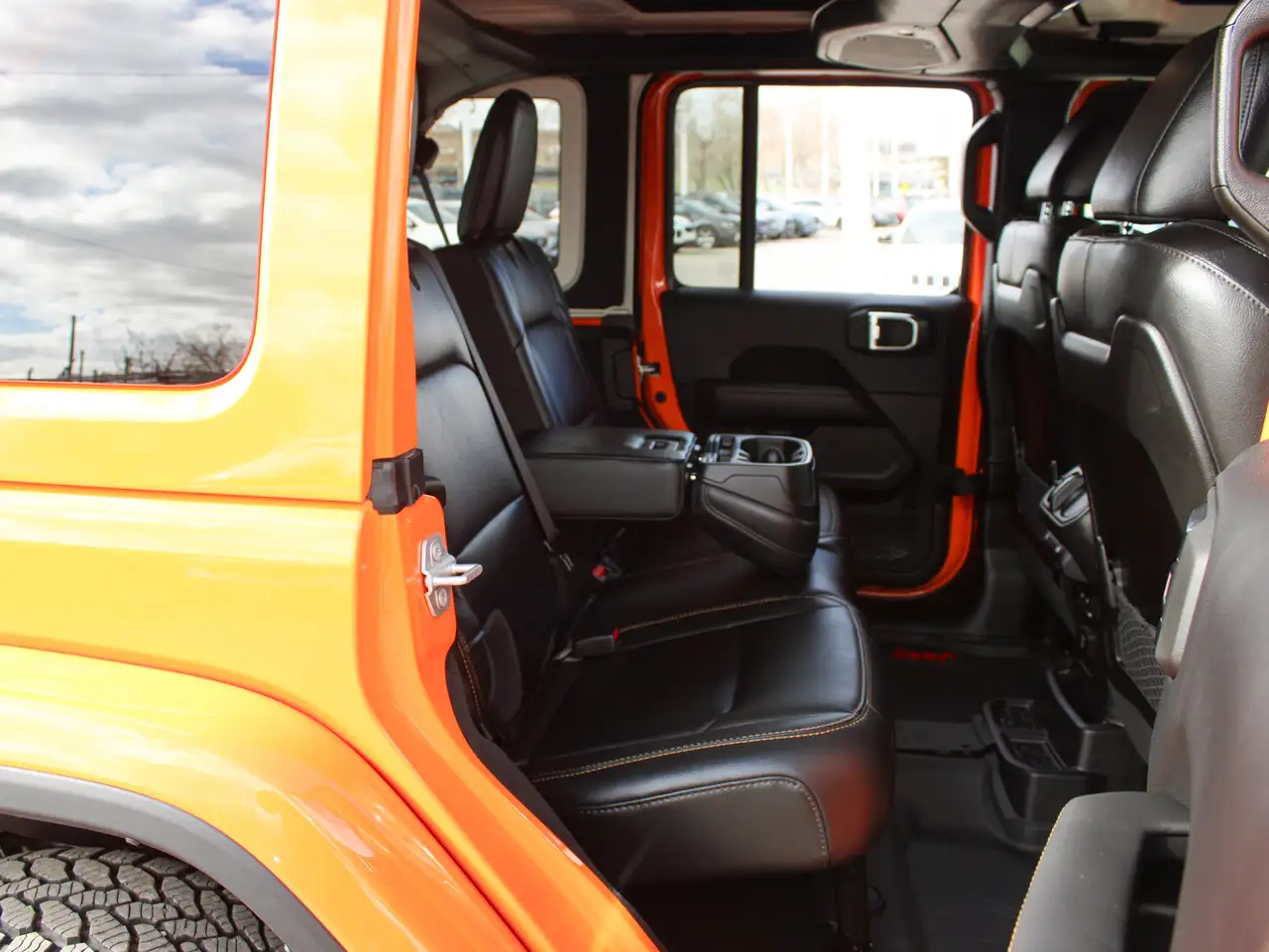 Jeep Wrangler снимка Jeep Wrangler