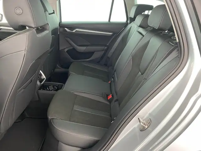 Skoda Octavia view 11