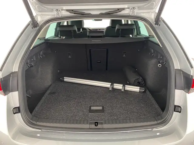 Skoda Octavia view 7