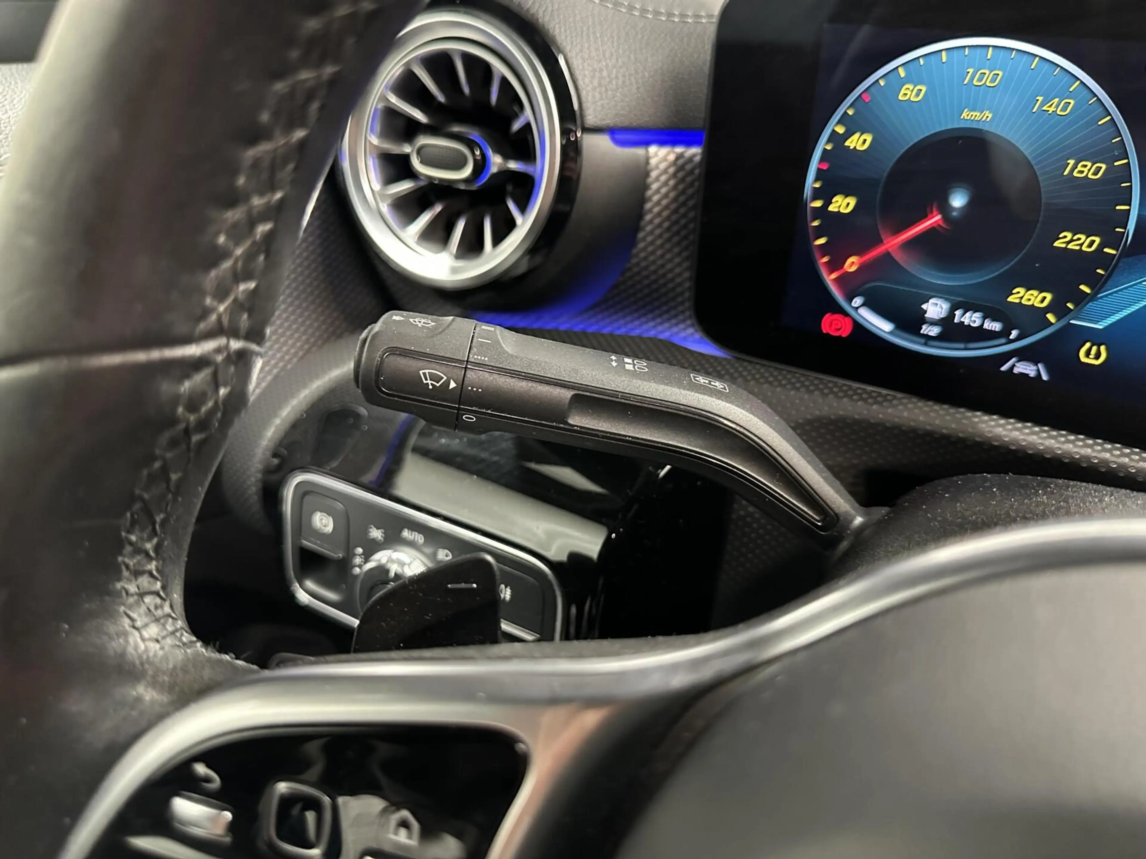 Mercedes-Benz CLA 180 Business Solution Luxury PANO CAMERA SFEERVERLICHT — photo 44