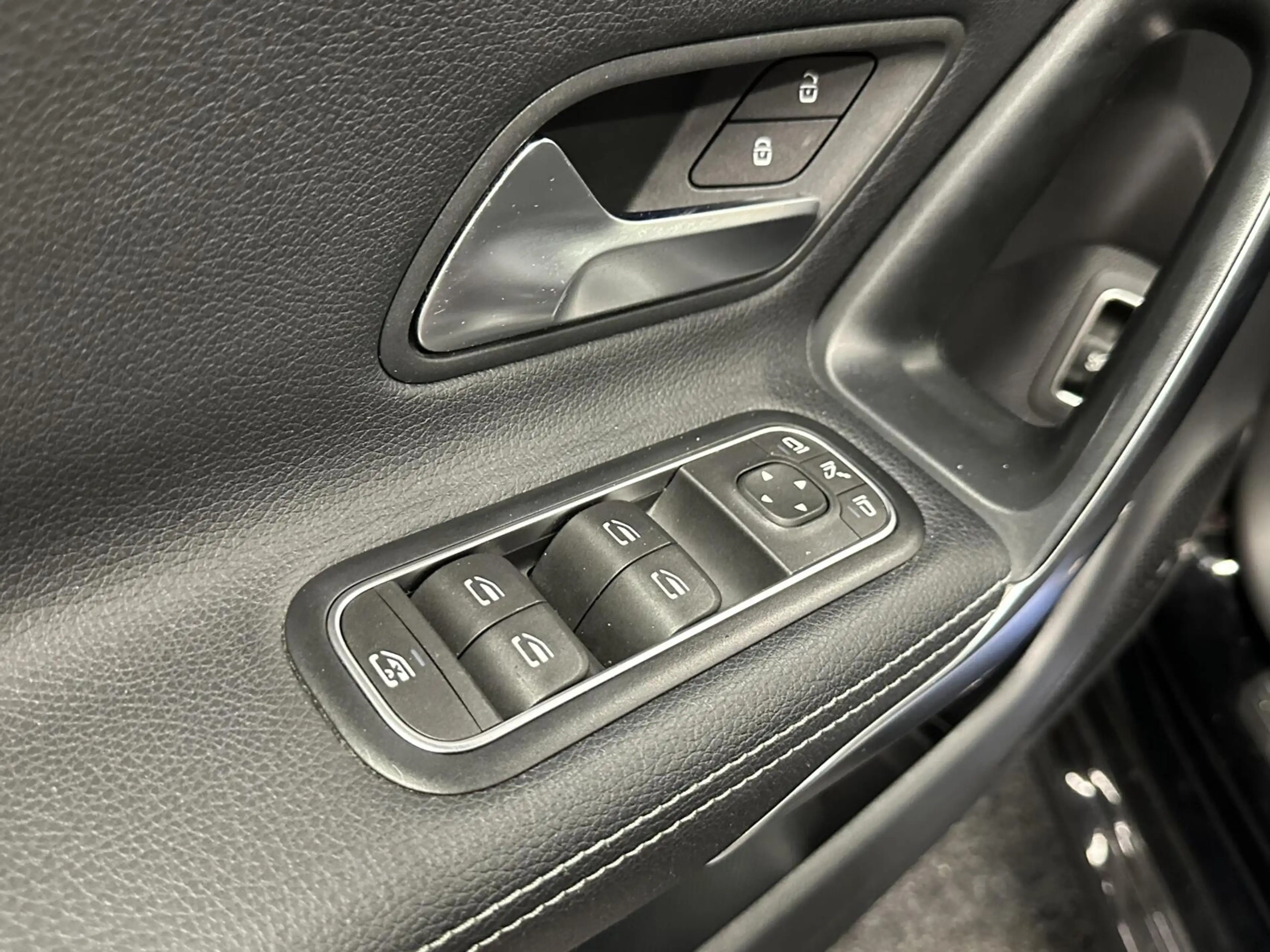 Mercedes-Benz CLA 180 Business Solution Luxury PANO CAMERA SFEERVERLICHT — photo 15