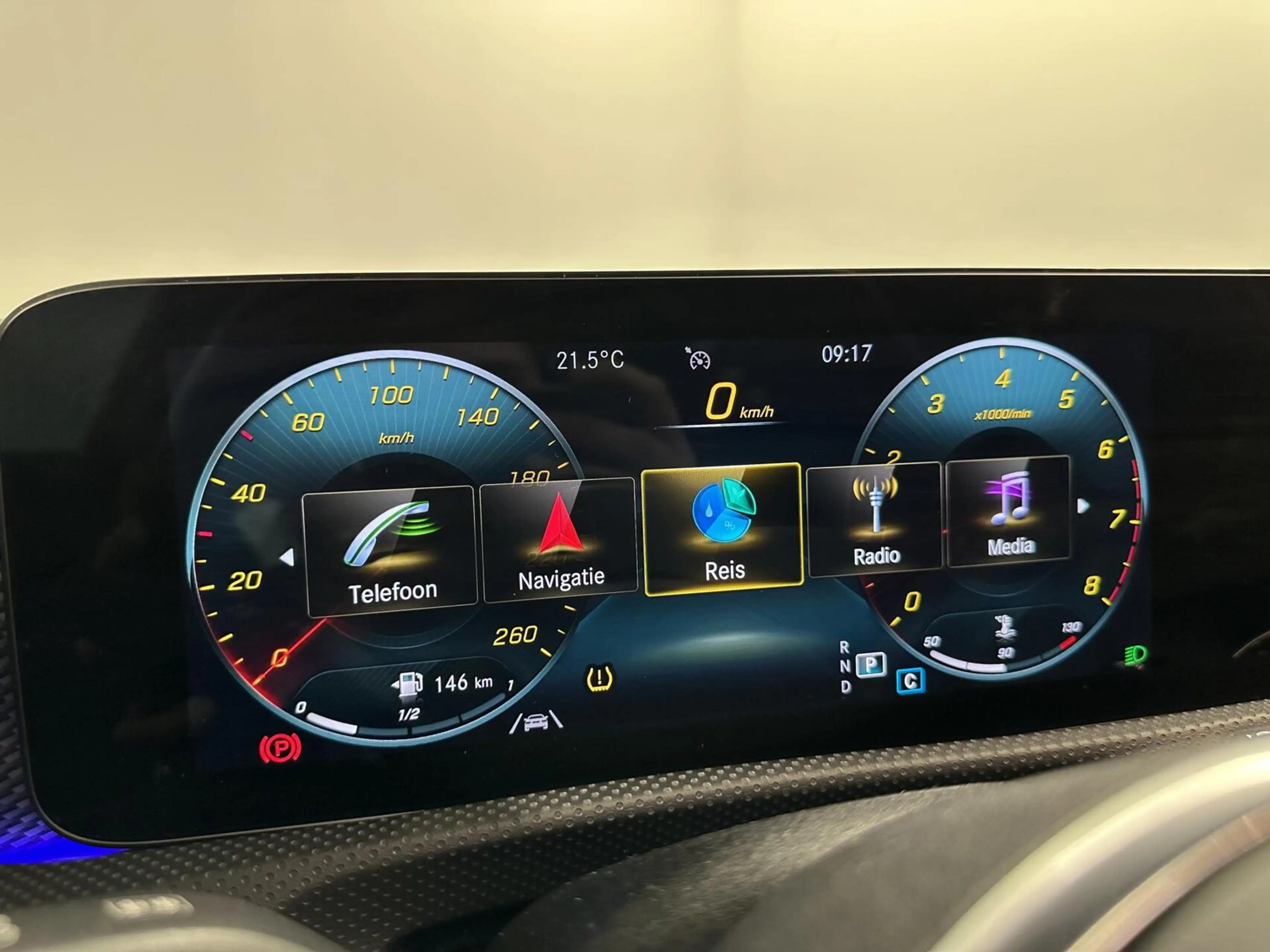 Mercedes-Benz CLA 180 Business Solution Luxury PANO CAMERA SFEERVERLICHT — photo 26