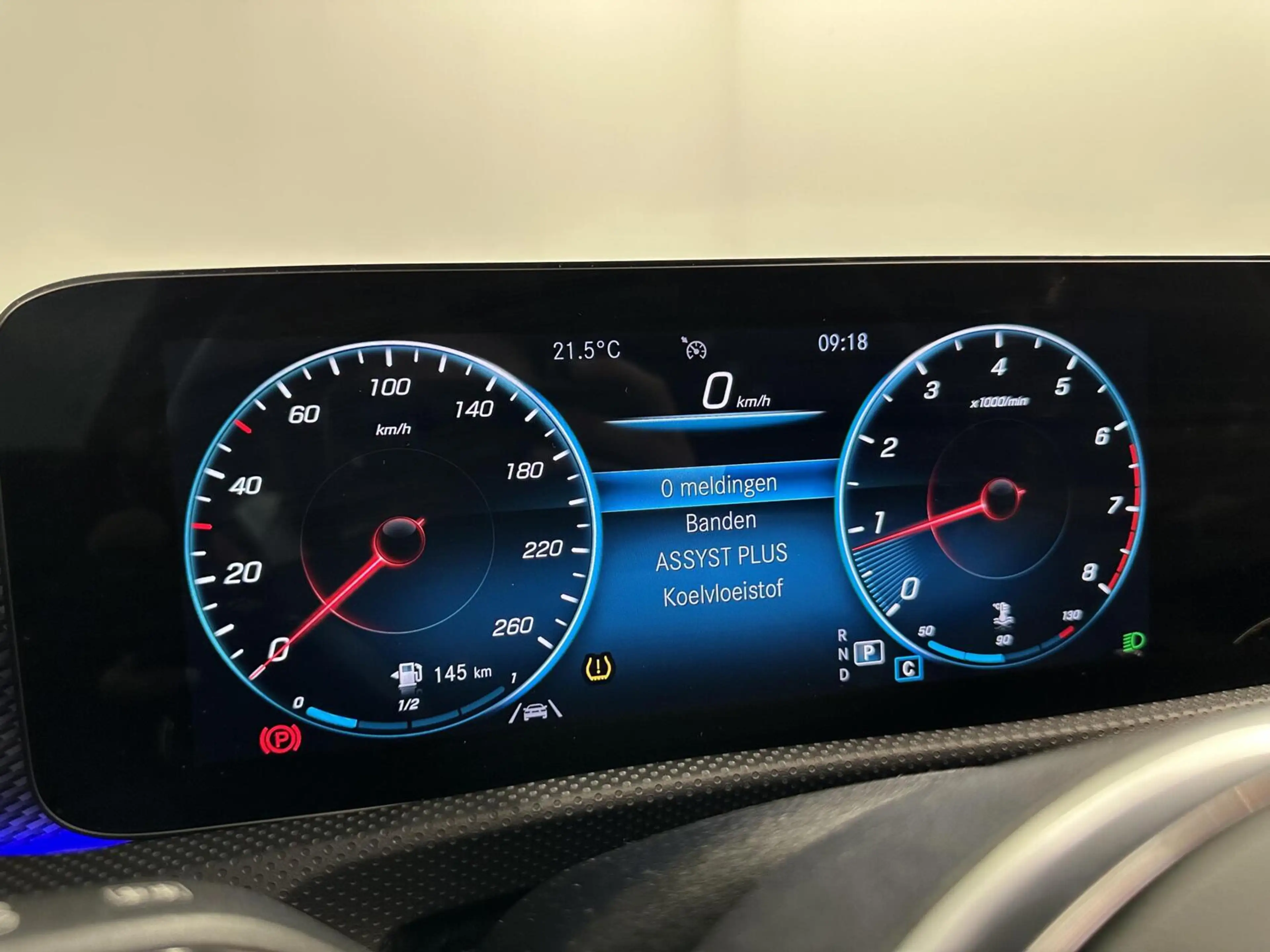 Mercedes-Benz CLA 180 Business Solution Luxury PANO CAMERA SFEERVERLICHT — photo 38
