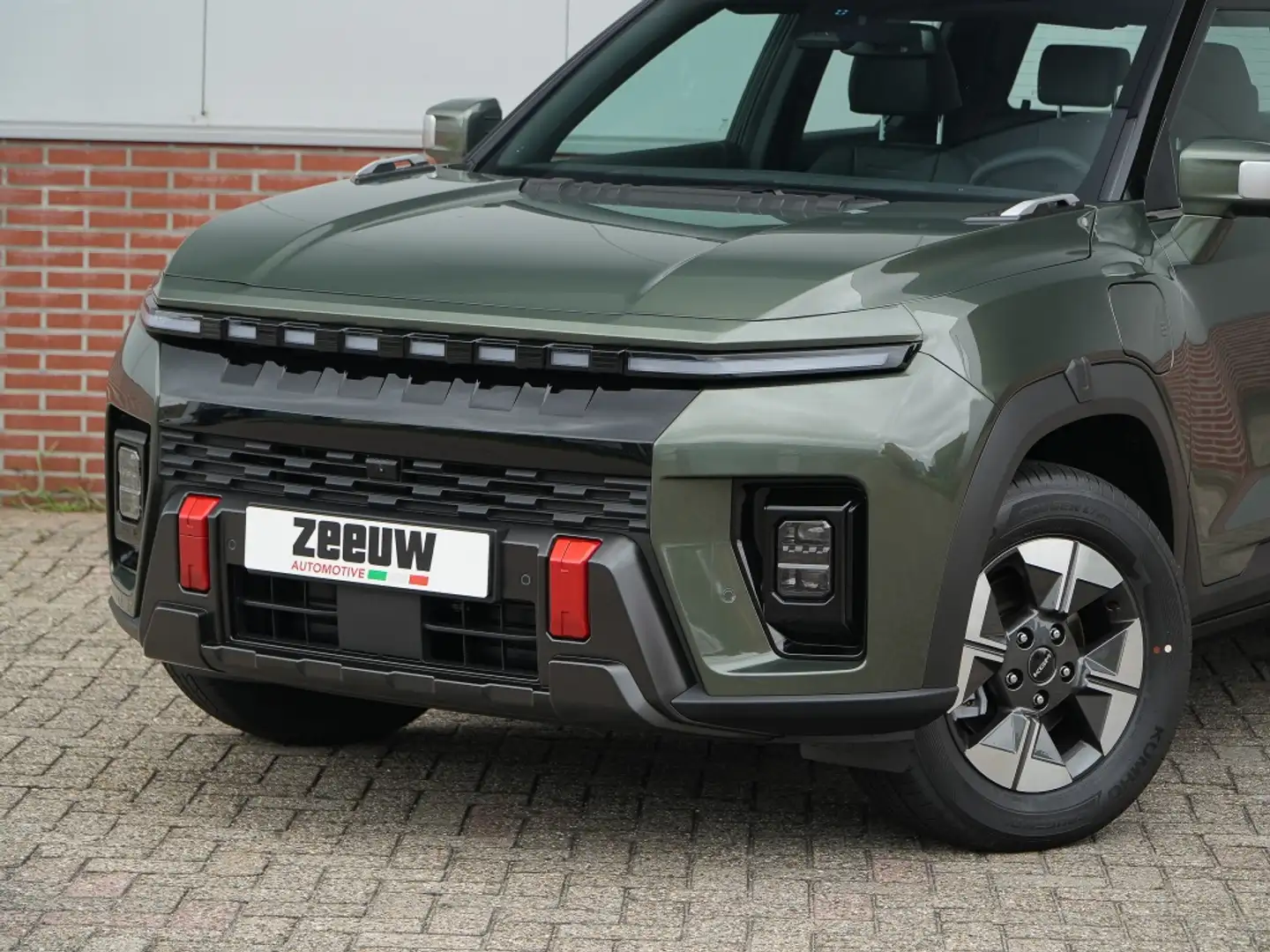 KGM Musso EV 80,6 kWh Titanium Amazonia Green Grün - 2