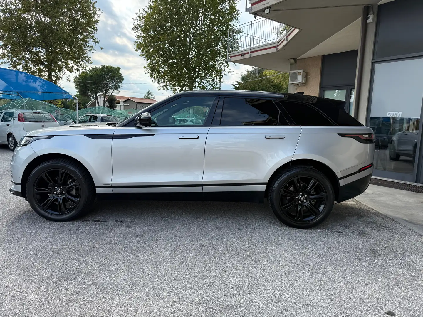 Land Rover Range Rover Velar Range Rover Velar 2017 2.0d i4 R-Dynamic 180cv Gris - 2