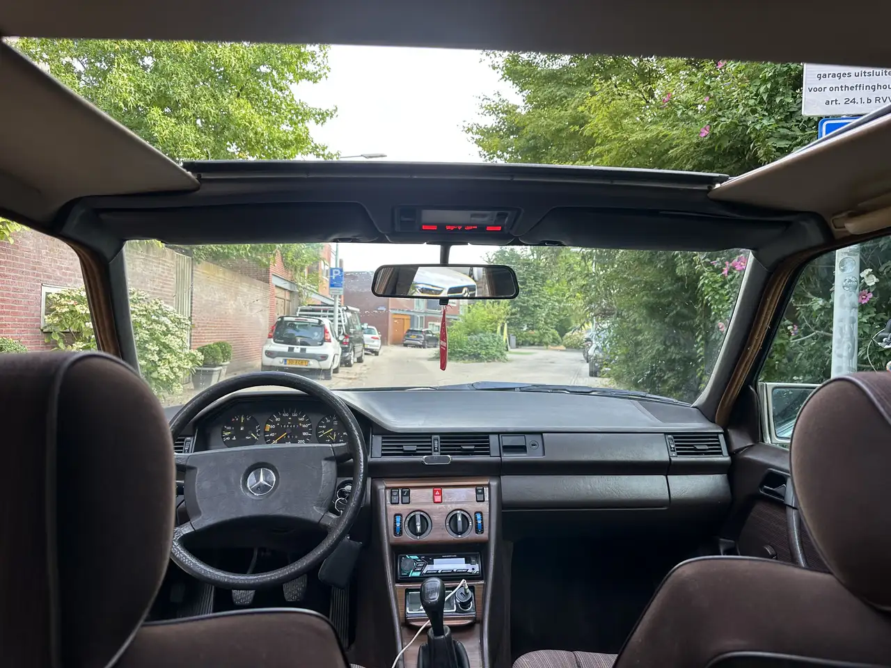 Mercedes-Benz 250D W124 5 cylinder schuifdak UNIEK, foto 9