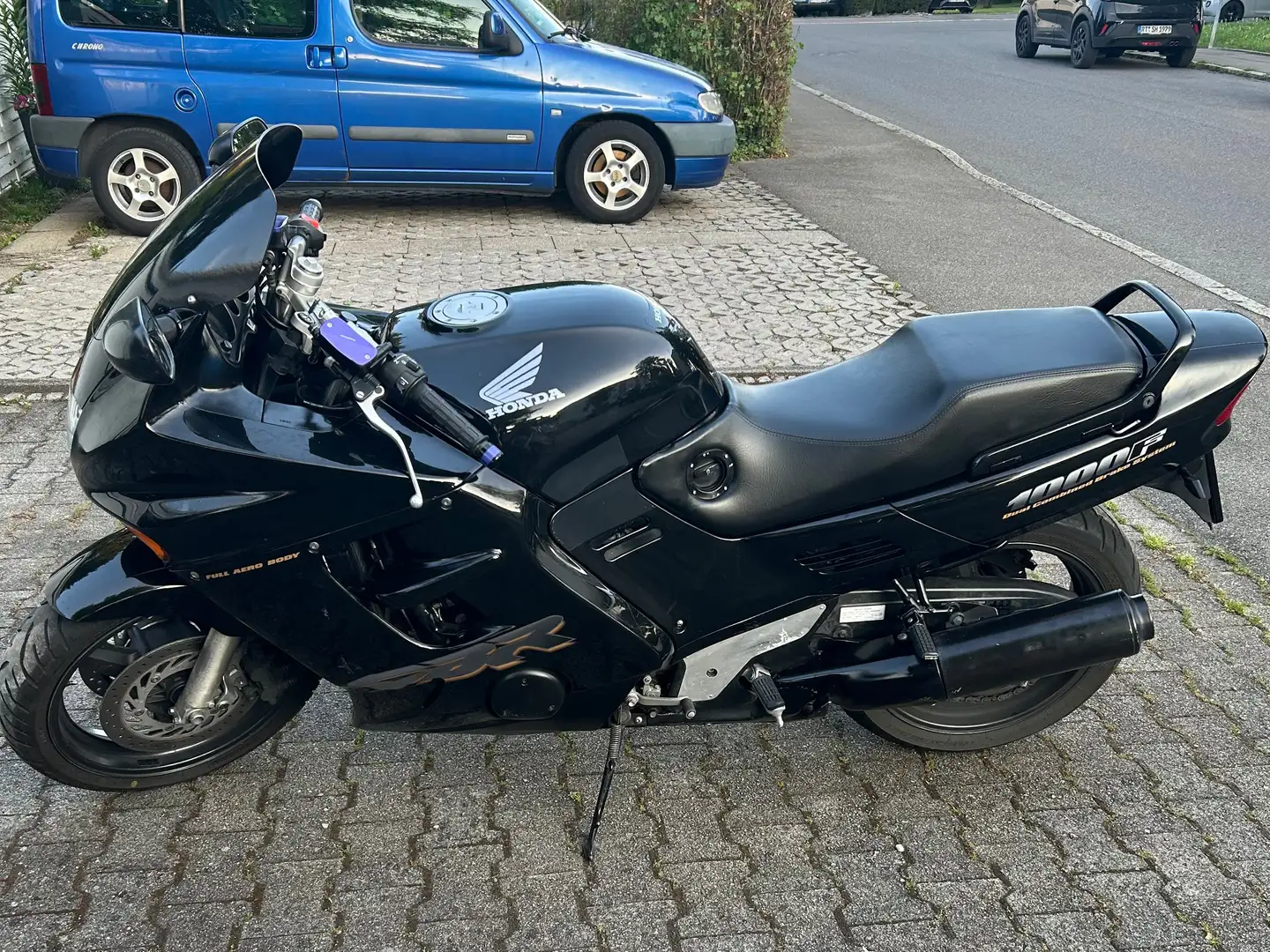 Honda CBR 1000 CBR1000f Negru - 1