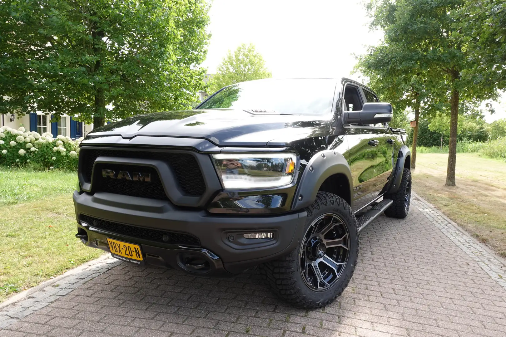 Dodge RAM 1500 5.7 V8 4x4 Crew Cab Rebel LPG | ///ALPINE | L - 2