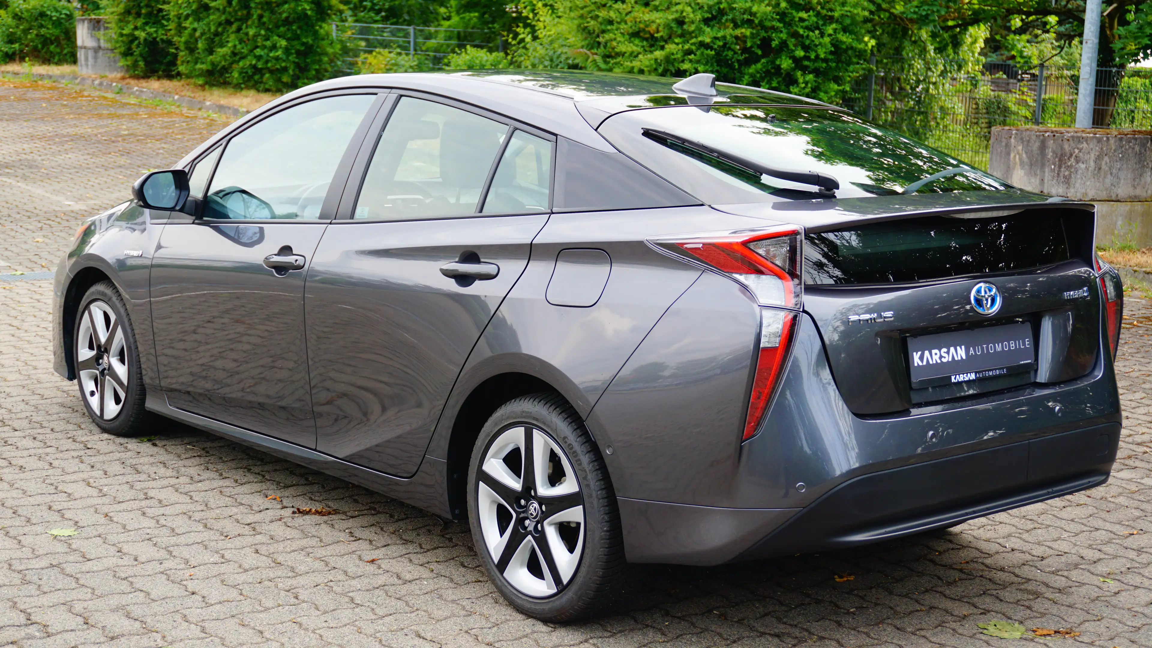 Toyota Prius Executive/2xPDC/Ledar/SHZ/LED/NAVI/R.KAMERA — photo 4