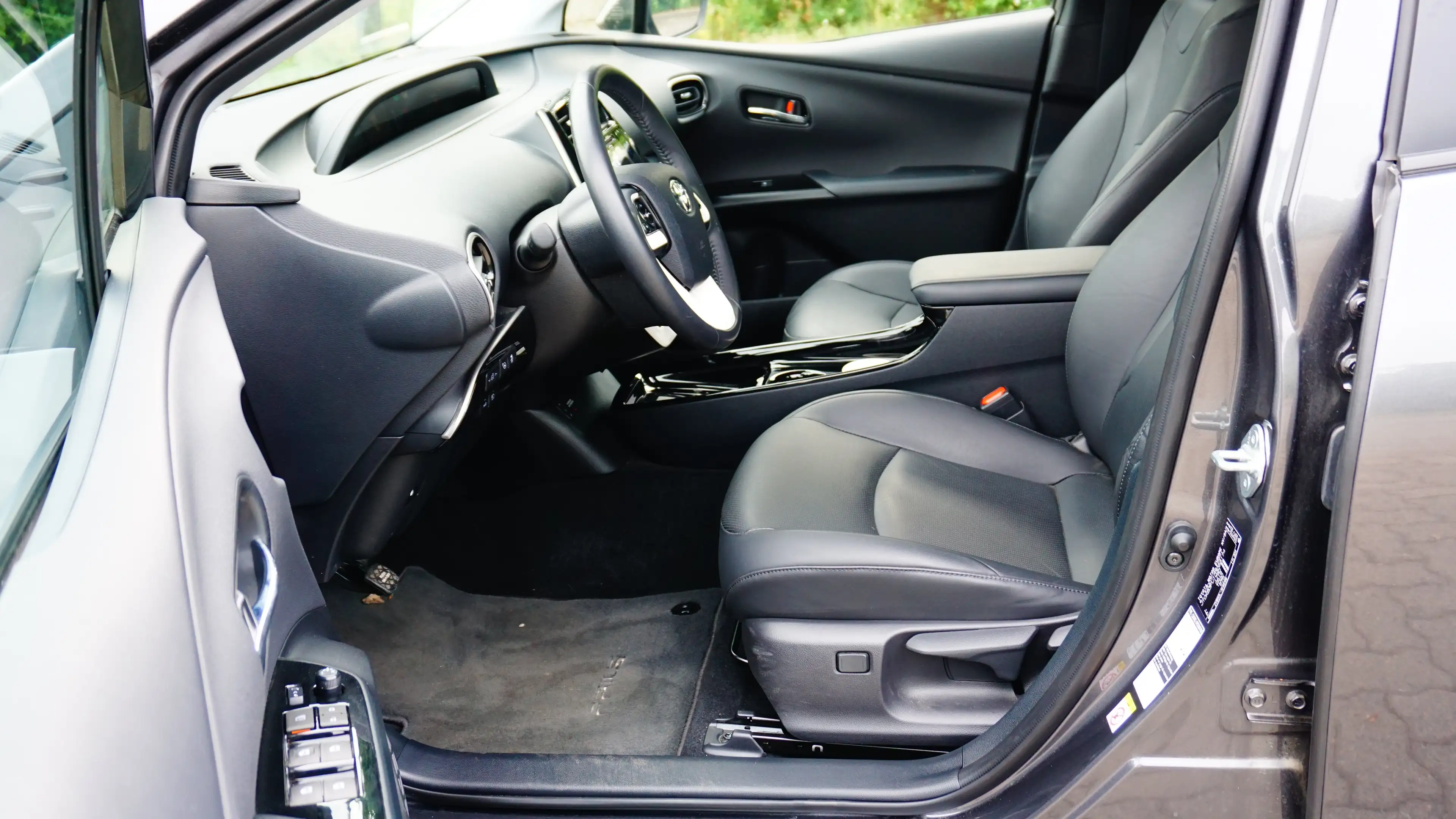 Toyota Prius Executive/2xPDC/Ledar/SHZ/LED/NAVI/R.KAMERA — photo 5