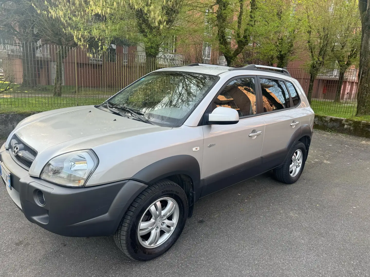 Hyundai TUCSON 2.0 4WD GLS - 1