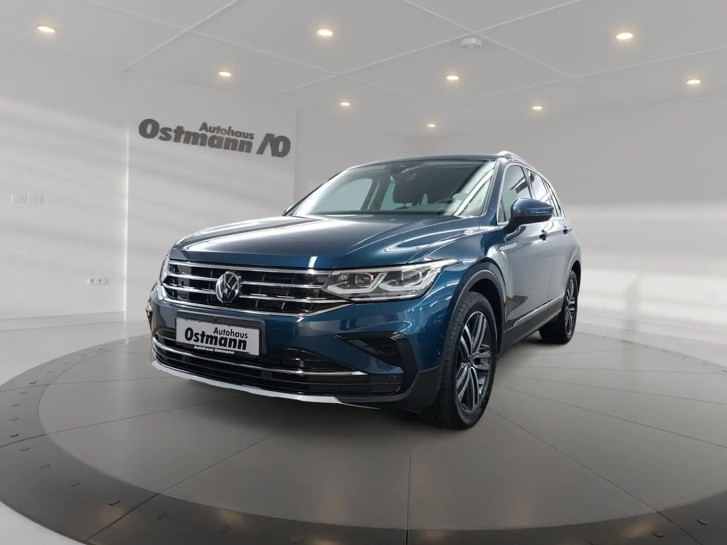 Volkswagen Tiguan 1.5 TSI Elegance AHK Matrix 360° CarPlay Bleu - 2