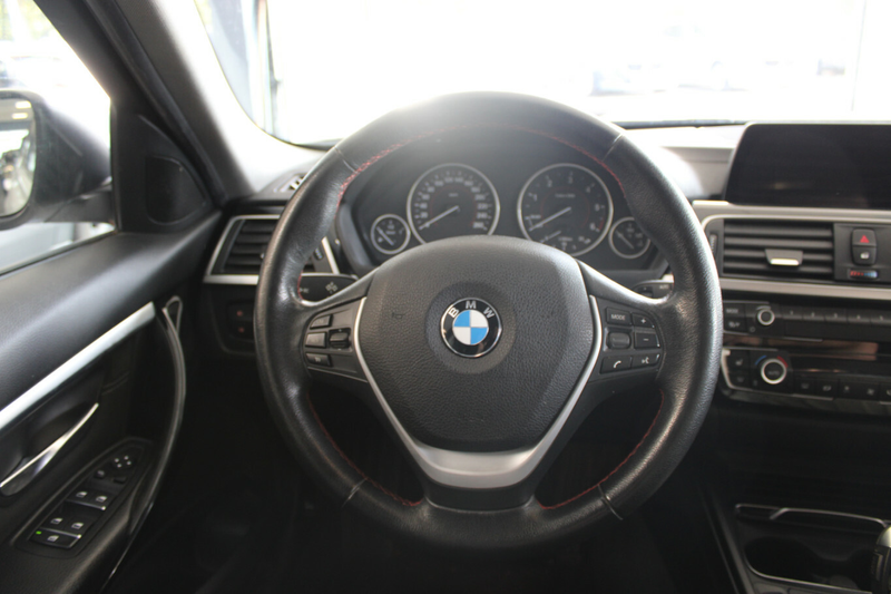 BMW 318 318d Touring Aut. Sport Line — photo 9